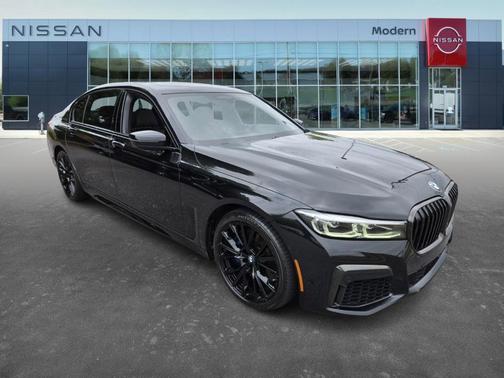 2021 BMW 750 i xDrive