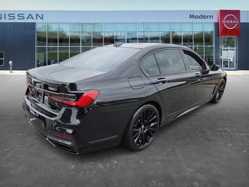 2021 BMW 750 i xDrive