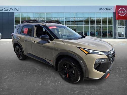 2025 Nissan Rogue Rock Creek