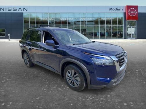 Deep Ocean Blue 2025 Nissan Pathfinder SV