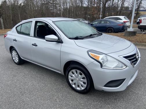 2016 Nissan Versa 1.6 S