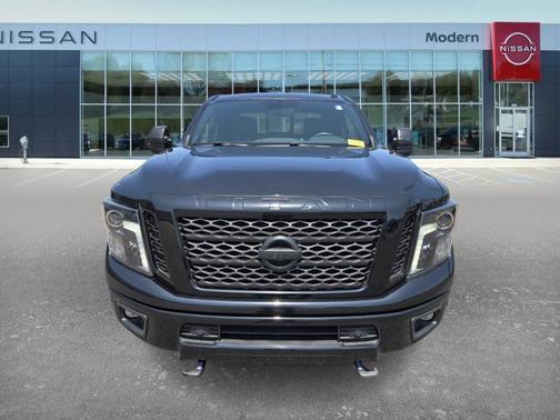 2019 Nissan Titan XD SL