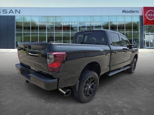 2019 Nissan Titan XD SL