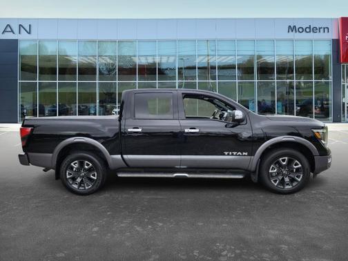 2023 Nissan Titan Platinum Reserve