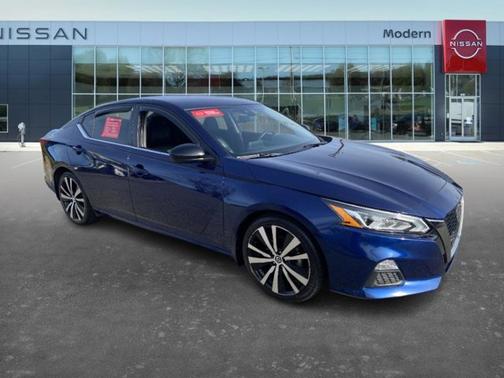 2022 Nissan Altima 2.5 SR