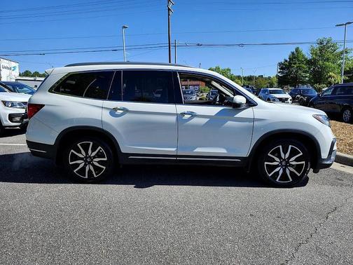 2022 Honda Pilot Touring 7-Passenger