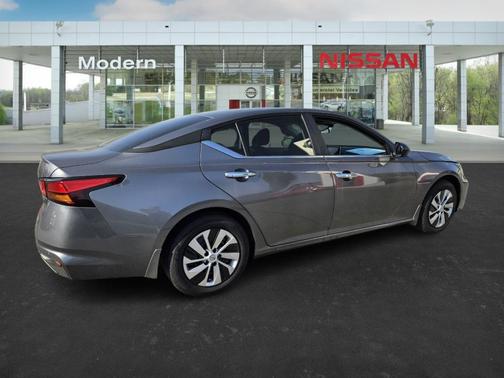 2025 Nissan Altima S