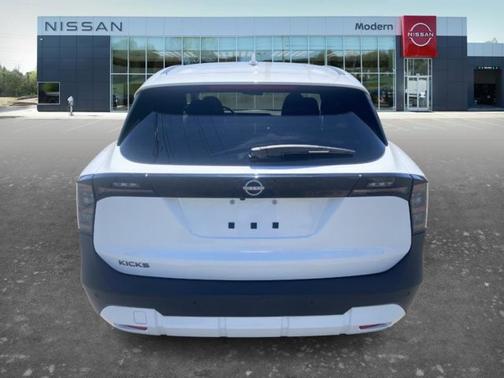 Fresh Powder 2025 Nissan Kicks SV