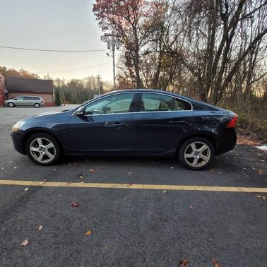2013 Volvo S60 T5 Premier