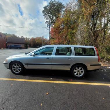 2004 Volvo V70 2.5T 4dr Turbo Wagon