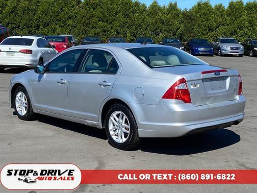 2011 Ford Fusion S