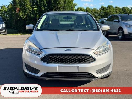 Ruby Red Metallic Tinted Clearcoat 2015 Ford Focus SE