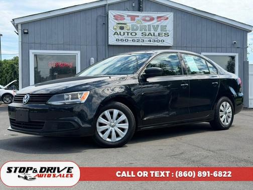 Black Uni 2014 Volkswagen Jetta Auto S