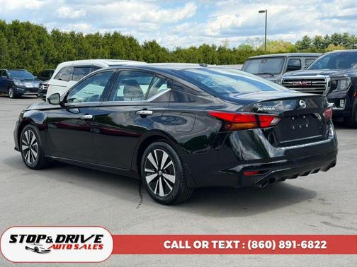 Super Black 2019 Nissan Altima 2.5 SL