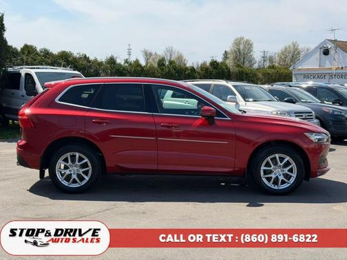 Fusion Red Metallic 2018 Volvo XC60 T5 Momentum