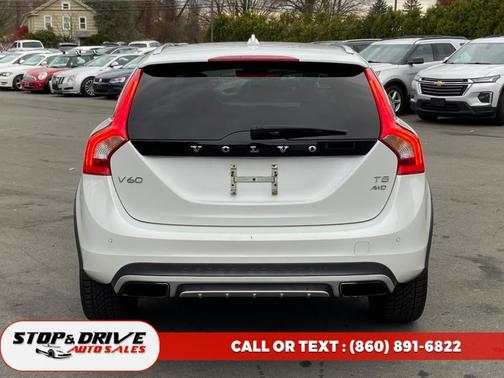 2016 Volvo V60 Cross Country T5