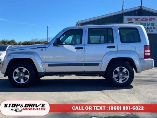2008 Jeep Liberty Sport