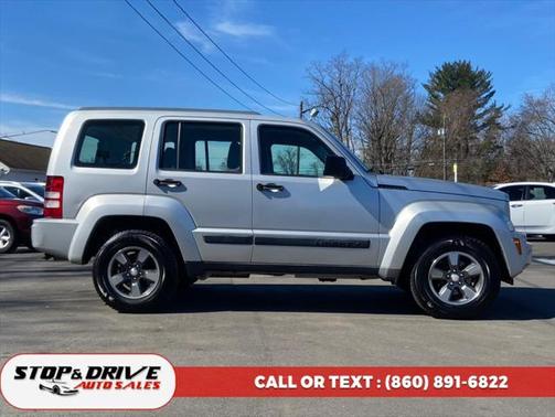 2008 Jeep Liberty Sport