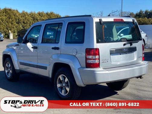 2008 Jeep Liberty Sport