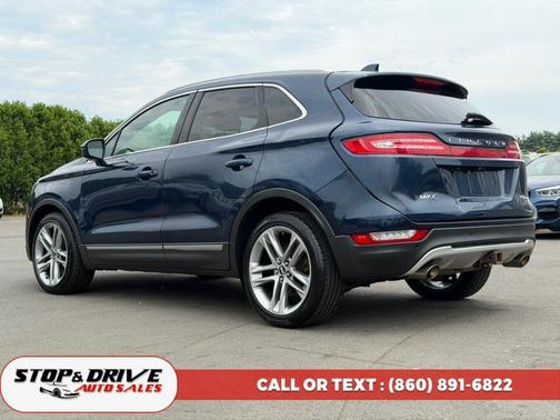 Midnight Sapphire Blue Metallic 2017 Lincoln MKC Reserve