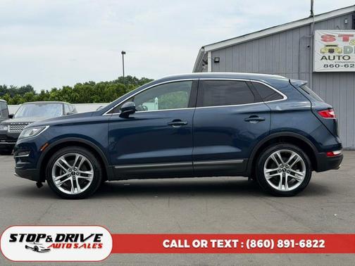 Midnight Sapphire Blue Metallic 2017 Lincoln MKC Reserve