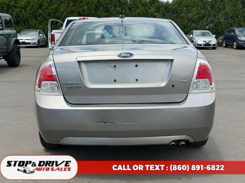 GRAY 2008 Ford Fusion SE