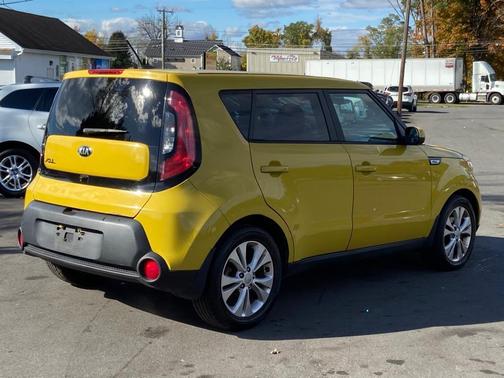 2015 Kia Soul +