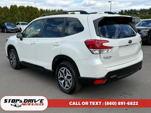 Crystal White Pearl 2020 Subaru Forester Premium