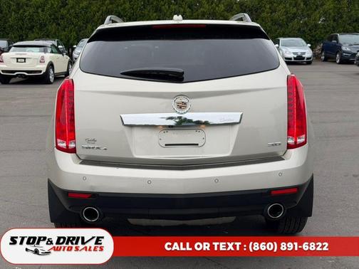GOLD 2016 Cadillac SRX Luxury Collection