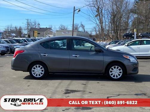 2017 Nissan Versa 1.6 SV