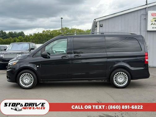 Obsidian Black Metallic 2017 Mercedes-Benz Metris Base