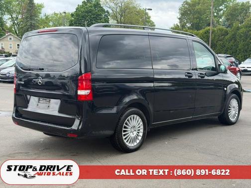 Obsidian Black Metallic 2017 Mercedes-Benz Metris Base