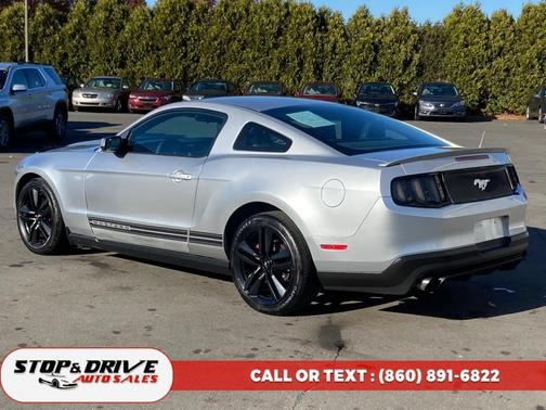 2012 Ford Mustang V6