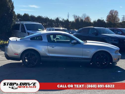 2012 Ford Mustang V6