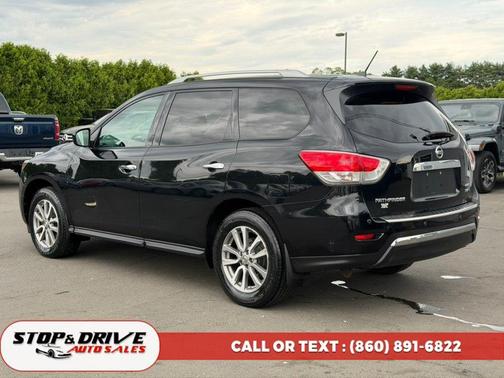 Magnetic Black Metallic 2016 Nissan Pathfinder Platinum
