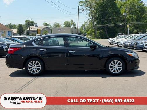 Super Black 2017 Nissan Altima 2.5 S