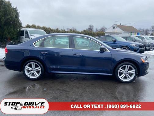 2014 Volkswagen Passat 1.8T Auto SE w/Sunroof & Nav