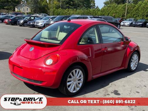 2008 Volkswagen New Beetle S