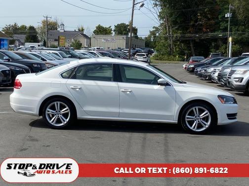 2014 Volkswagen Passat 1.8T Auto SE w/Sunroof & Nav