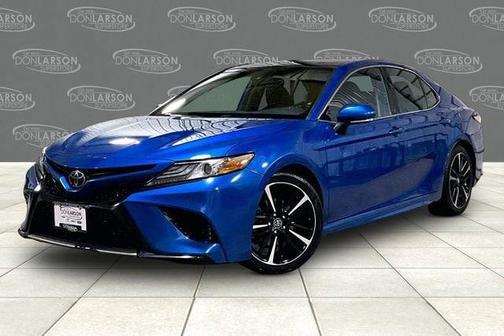 Blue Streak Metallic 2019 Toyota Camry XSE