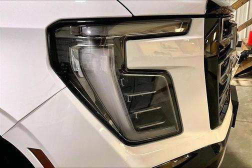 Summit White 2026 GMC Yukon XL AT4