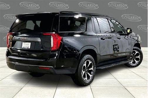 2023 GMC Yukon XL AT4