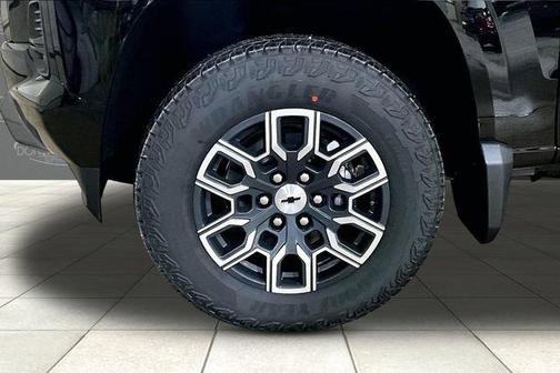 Black 2026 Chevrolet Colorado Z71