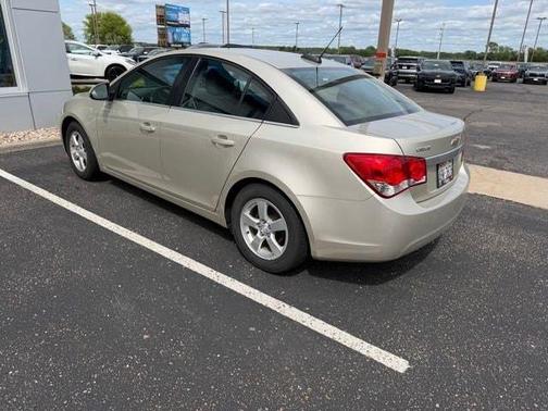 Champagne Silver 2016 Chevrolet Cruze Limited 1LT