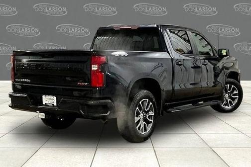 Dark Ash Metallic 2022 Chevrolet Silverado 1500 RST