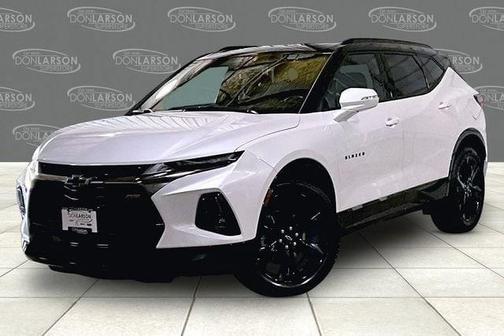 Iridescent Pearl Tricoat 2022 Chevrolet Blazer RS