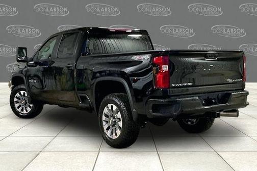 Black 2026 Chevrolet Silverado 2500 Custom