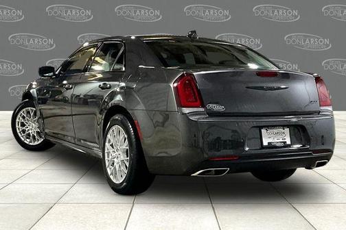 Granite Crystal Clearcoat Metallic 2022 Chrysler 300 Touring L