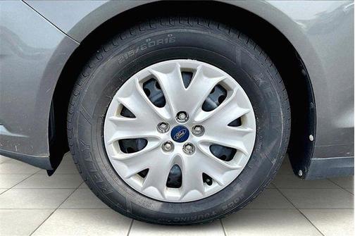 2014 Ford Fusion S