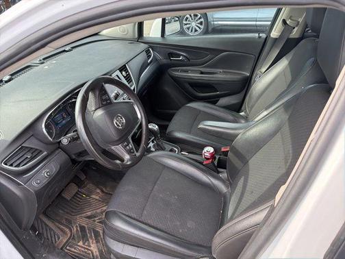 Summit White 2022 Buick Encore Preferred